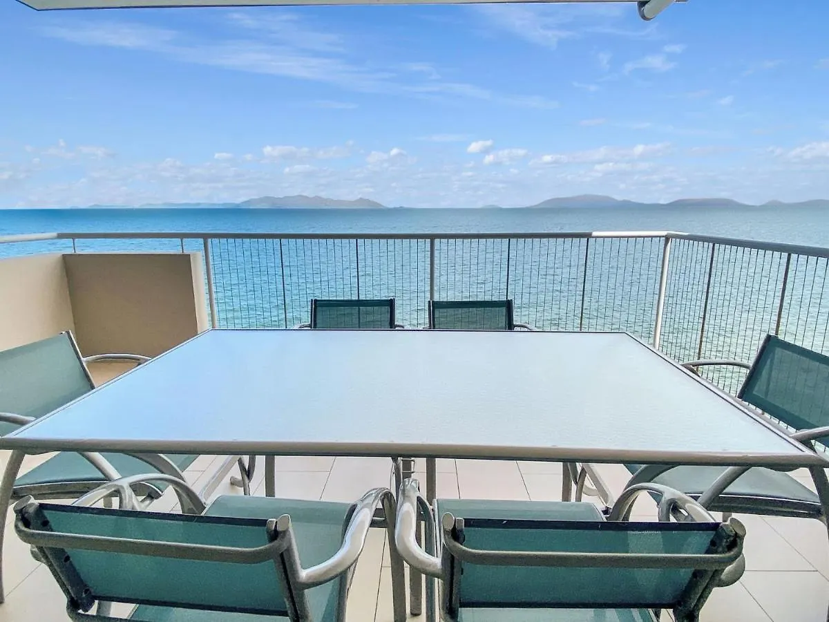 נלי ביי 1 Bright Point Apartment 4502